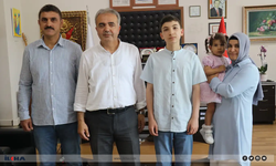 İmam hatip öğrencisi Özcan, hocalarının desteğiyle Türkiye birincisi oldu